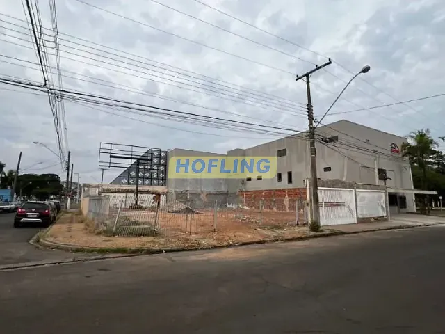 Terreno com 611m², para alugar, no bairro Estádio em Rio Claro