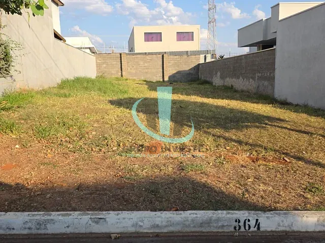Terreno com 244m², à venda, no bairro Residencial Campos de Piemonte em Araraquara