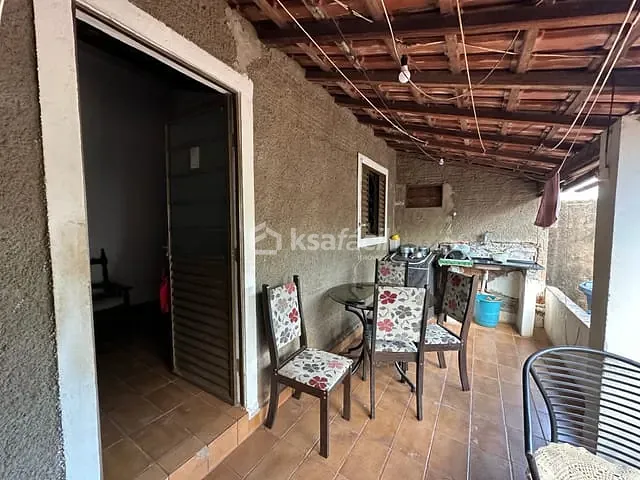 Casa com 208m², à venda, no bairro Tiradentes em Campo Grande