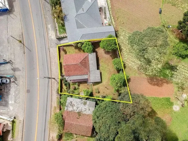 Terreno com 452m², à venda, no bairro Abranches em Curitiba