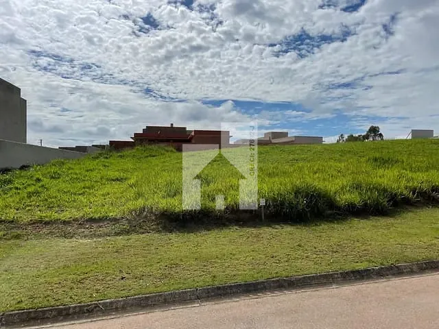 Terreno com 869m², à venda, no bairro Medeiros em Jundiaí