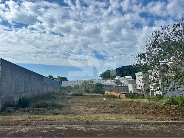 Terreno com 420m², à venda, no bairro Santos Dumont em Chapecó