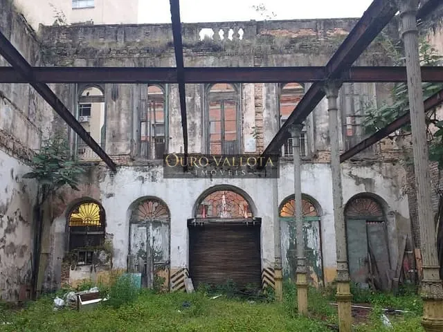Terreno com 1098m², à venda, no bairro Centro em Santos