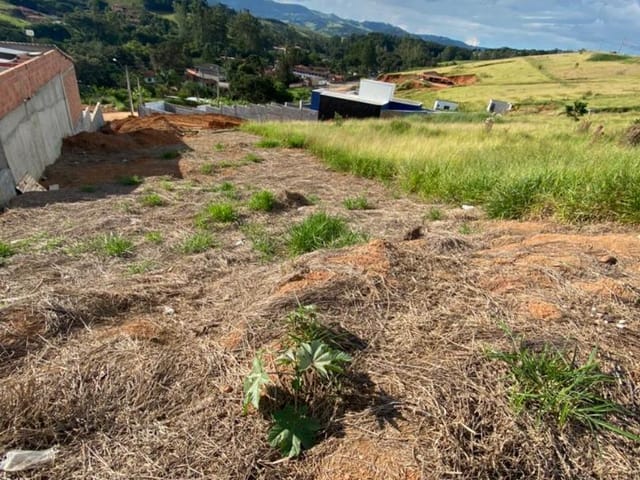Terreno com 347m², à venda, no bairro Recanto do Sol em Extrema