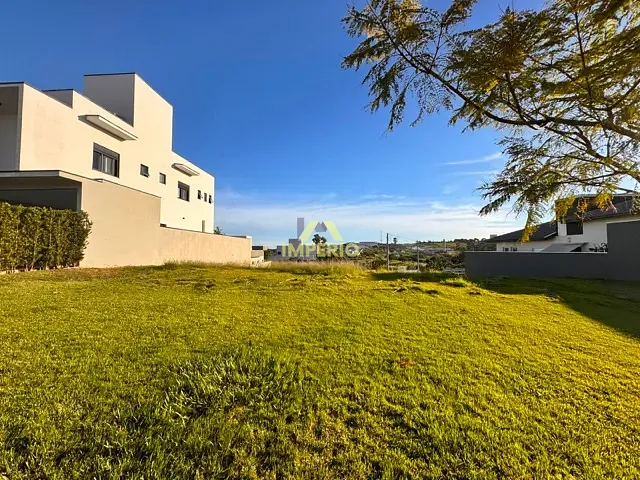 Terreno com 300m², à venda, no bairro Residencial Central Parque em Salto