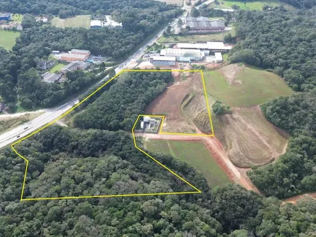 Terreno com 37458m², à venda, no bairro Campo Magro em Campo Magro