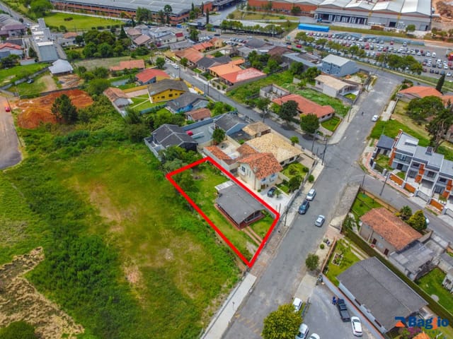 Terreno à venda, no bairro Vila Bancária em Campo Largo