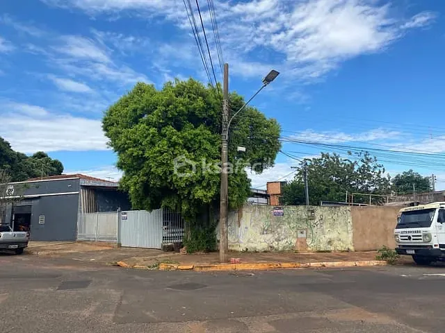 Terreno com 479m², à venda, no bairro Vila Carvalho em Campo Grande