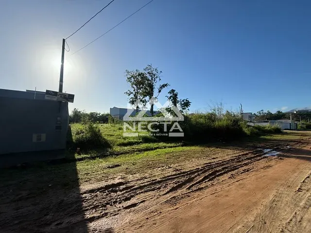 Terreno com 180m², à venda, no bairro Estância Mirante de Caraguatatuba em Caraguatatuba