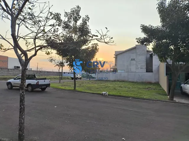 Terreno com 275m², à venda, no bairro Jardim Ecoville I em Cambé
