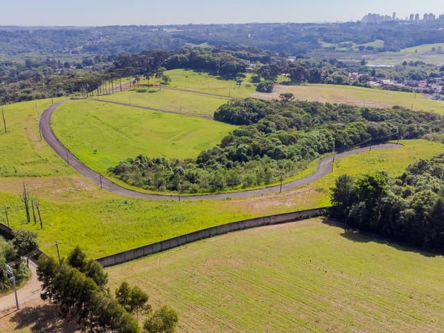 Terreno com 839m², à venda, no bairro Ferraria em Campo Largo