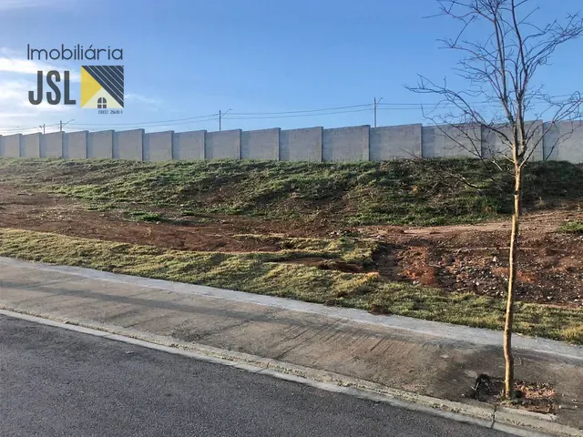 Terreno com 240m², à venda, no bairro Jardim Maria Cândida em Caçapava