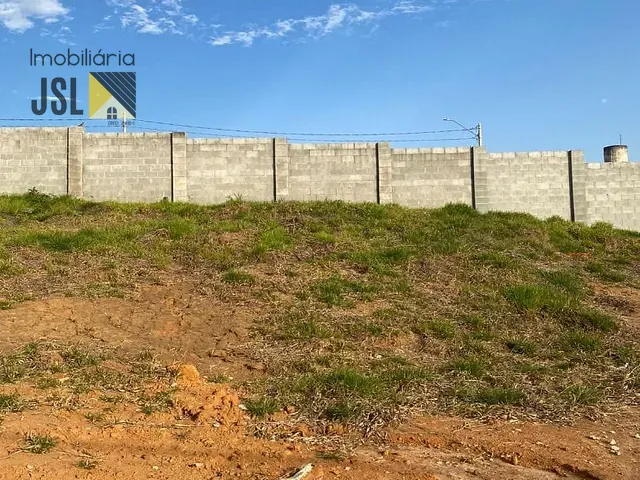 Terreno com 240m², à venda, no bairro Jardim Maria Cândida em Caçapava