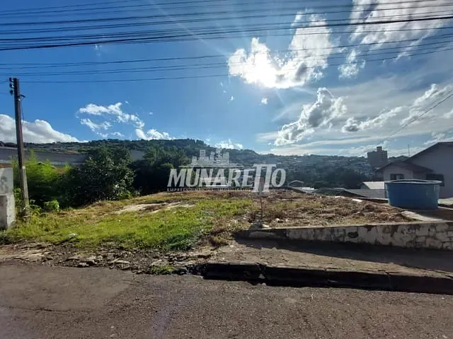 Terreno com 416m², à venda, no bairro Imperial em Concórdia