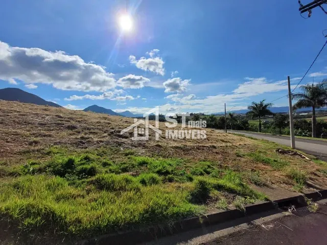 Terreno com 1000m², à venda, no bairro Recanto Verde em Andradas