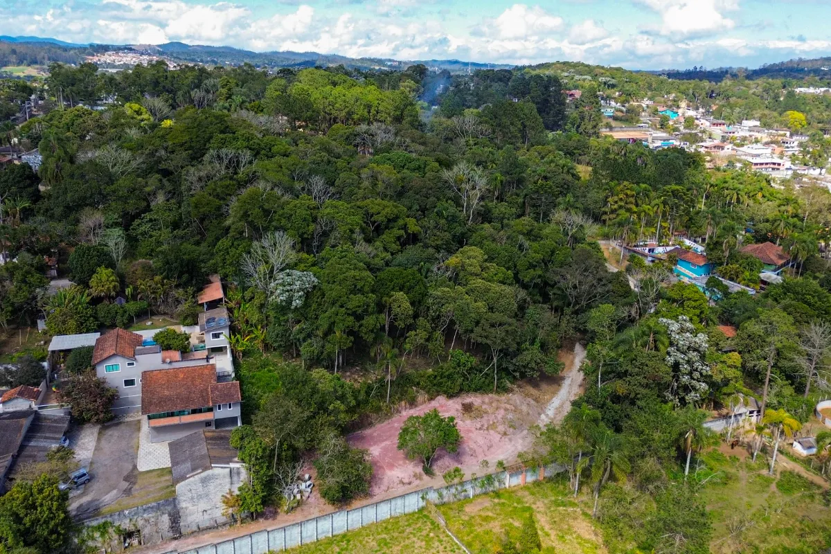 Terreno residencial para venda em Chácara Nossa Senhora Aparecida II , 1,675m²