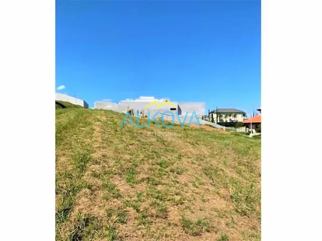 Terreno com 900m², à venda, no bairro Condomínio Reserva do Paratehy em São José dos Campos