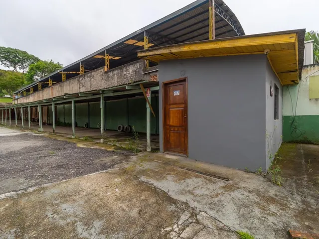 Terreno para alugar, no bairro Campo Comprido em Curitiba
