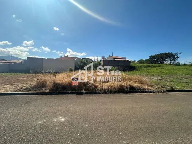Terreno com 200m², à venda, no bairro Jardim Mirante em Andradas
