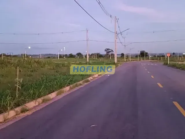 Terreno com 200m², à venda, no bairro Residencial Parque Das Rosas em Rondonópolis