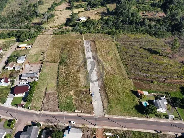 Terreno com 338m², à venda, no bairro Centro em Paverama