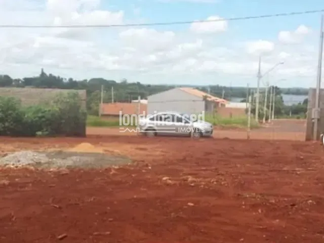 Terreno com 900m², à venda, no bairro Centro em Primeiro De Maio