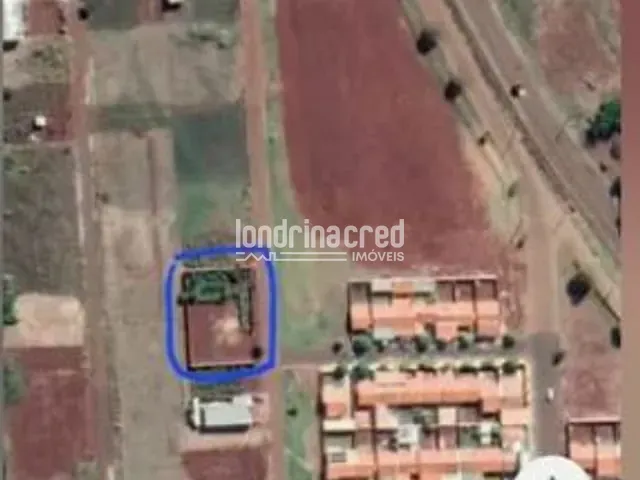 Terreno com 900m², à venda, no bairro Centro em Primeiro De Maio