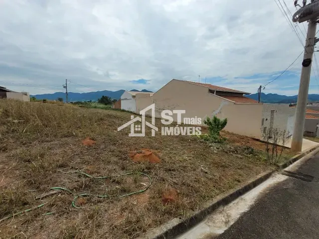 Terreno com 200m², à venda, no bairro Jardim Mirante em Andradas