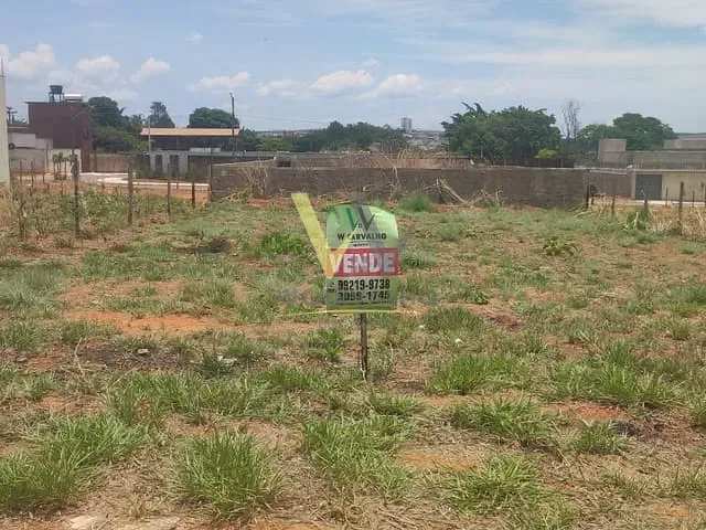 Terreno com 420m², à venda, no bairro Lírios do Campo em Anápolis