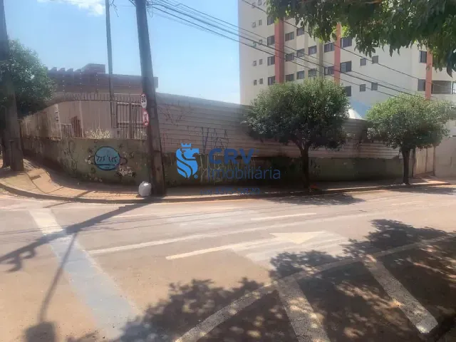 Terreno com 898m², à venda, no bairro Jardim Agari em Londrina