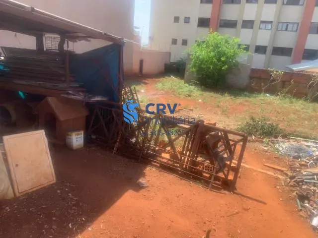 Terreno com 898m², à venda, no bairro Jardim Agari em Londrina