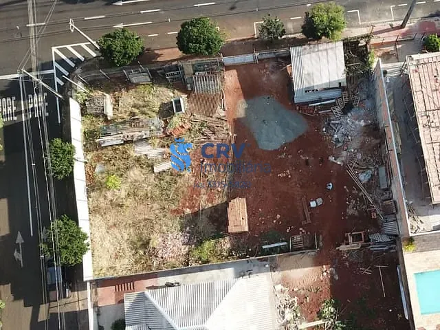 Terreno com 898m², à venda, no bairro Jardim Agari em Londrina