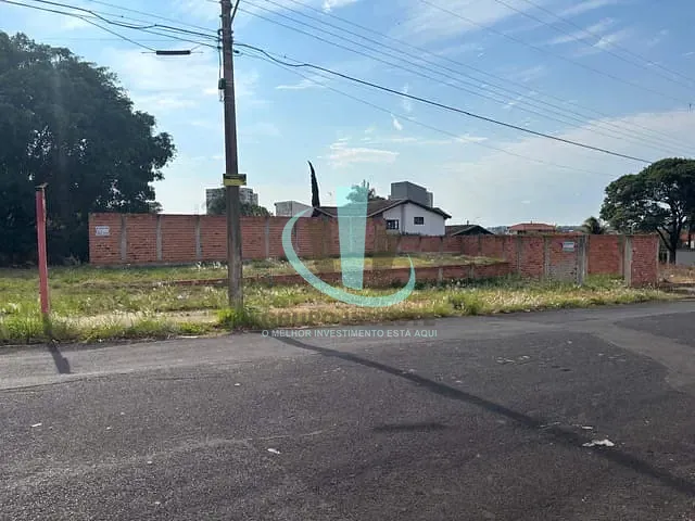 Terreno com 472m², à venda, no bairro Jardim Vale das Rosas em Araraquara