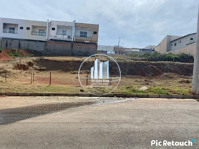 Terreno com 300m², à venda, no bairro Cidade Vergani em Pouso Alegre
