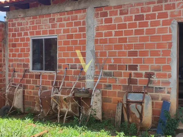 Terreno com 200m², à venda, no bairro Jardim Itália em Anápolis