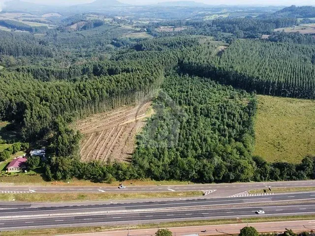 Terreno com 30000m², à venda, no bairro Zona Rural em Fazenda Vilanova