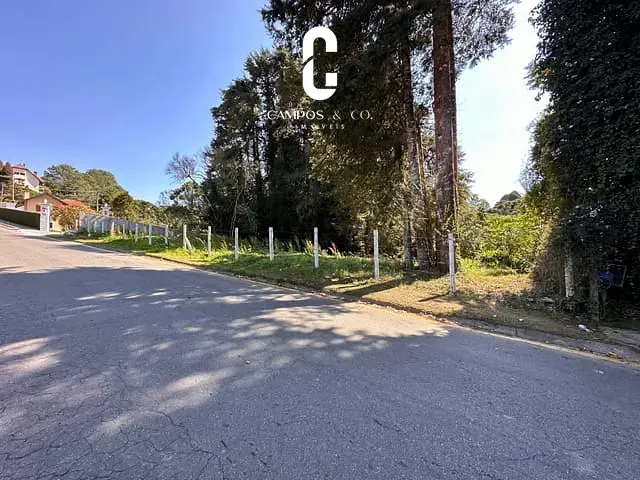 Terreno com 3900m², à venda, no bairro Jardim Belvedere em Campos do Jordão