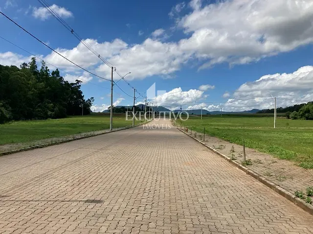 Terreno com 384m², à venda, no bairro São Caetano em Arroio do Meio