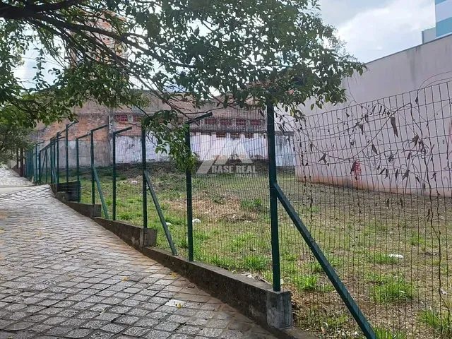 Terreno com 475m², à venda, no bairro Centro em Ponta Grossa