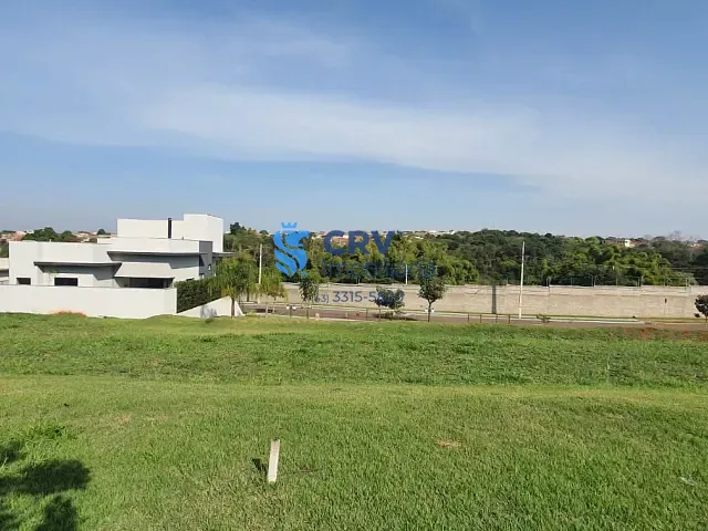 Terreno com 256m², à venda, no bairro Conjunto Habitacional Alexandre Urbanas em Londrina