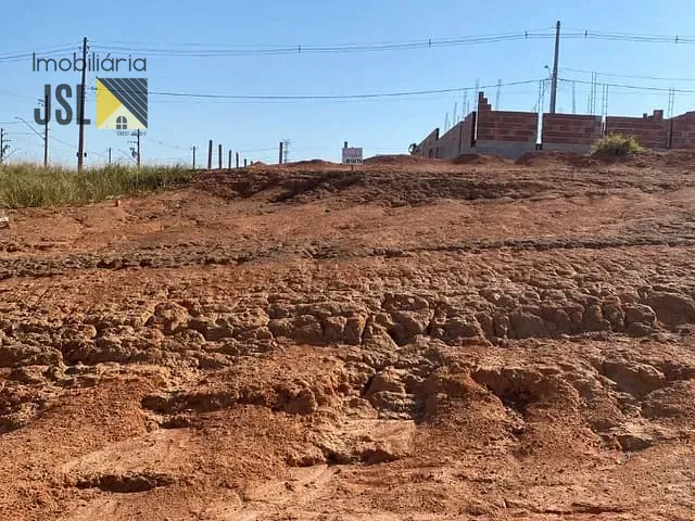 Terreno com 180m², à venda, no bairro Residencial Amor em Caçapava