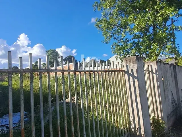 Terreno com 525m², à venda, no bairro Uvaranas em Ponta Grossa