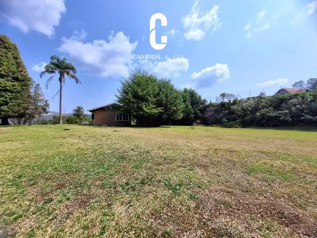 Terreno com 1110m², à venda, no bairro Alto da Vila Inglesa em Campos do Jordão