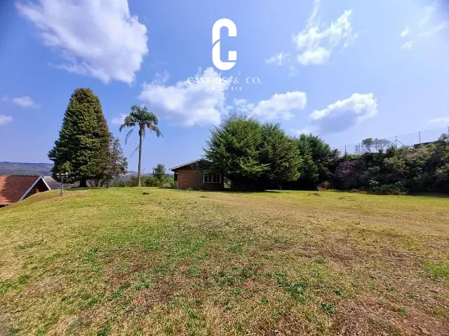 Terreno com 1110m², à venda, no bairro Alto da Vila Inglesa em Campos do Jordão