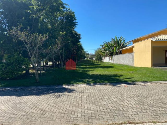 Terreno com 300m², à venda, no bairro Bela Vista em Pindamonhangaba