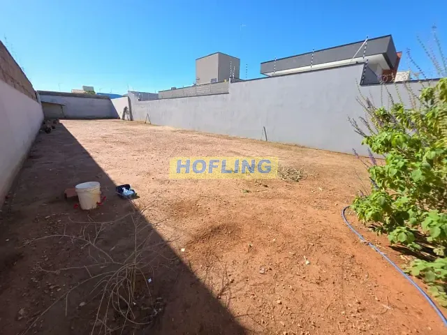 Terreno com 467m², para alugar, no bairro Santa Cruz em Rio Claro