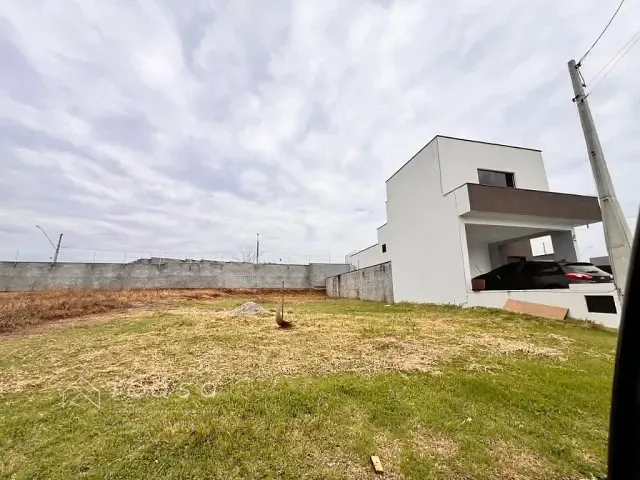 Terreno com 250m², à venda, no bairro Residencial Colinas. em Caçapava