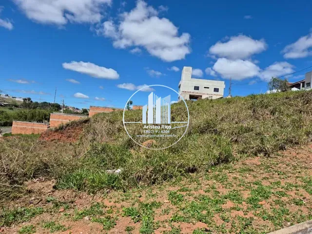 Terreno com 350m², à venda, no bairro São Joaquim em Pouso Alegre