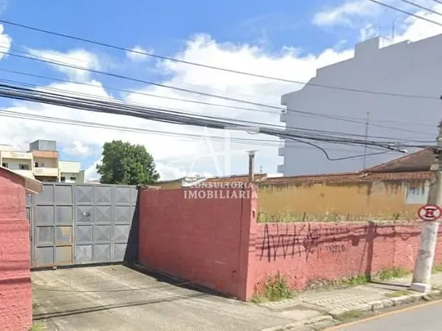 Terreno com 1700m², à venda, no bairro Centro em Taubaté