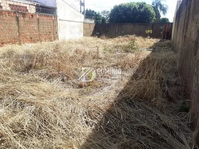 Terreno com 278m², à venda, no bairro Jardim Induberaba em Uberaba